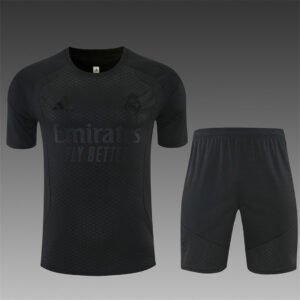 Ensemble maillot et short – Real Madrid – 2026/27