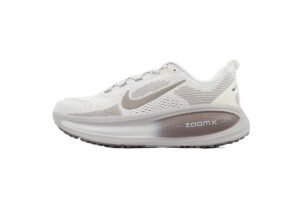 Nike Vomero 18