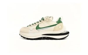 Nike SACΛI PEGASUS