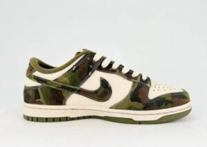 Nike Dunk Low - Camouflage vert et beige