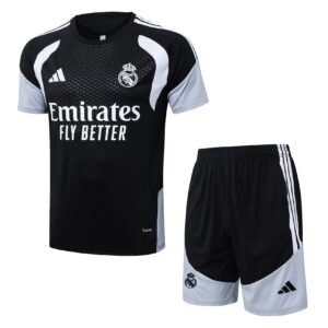 Ensemble maillot et short – Real Madrid – 2026/27