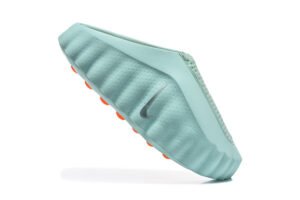 Nike Mind 001 - Mules à enfiler « vert nacré »