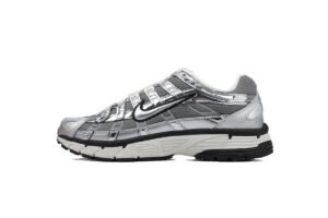 Nike P6000 - « Argent métallisé »