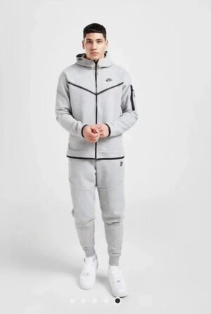 Survêtement Tech gris Nike